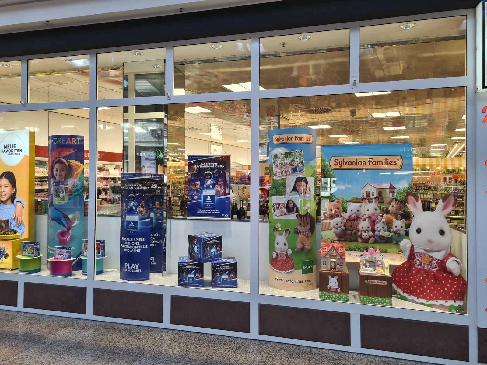 Schaufenster-Dekoration für Sylvanian Families